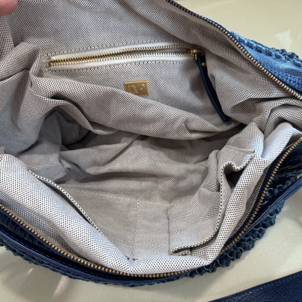 Diane Von Furstenberg Stephanie Woven Blue Shoulder Bag as seen on J Lo! - Picture 5 of 9